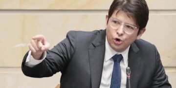 Senador colombiano Uribe Turbay en ‘condición crítica’ por hemorragia en sistema nervioso