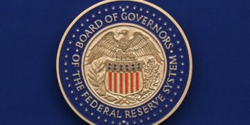 Fed recorta tasas por primera vez en 2025 ante debilidad del empleo en EEUU