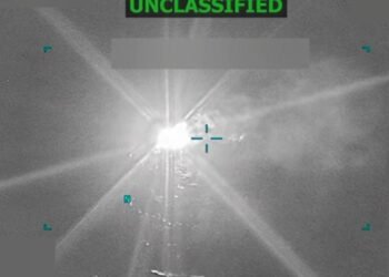 Estados Unidos ataca otra lancha en el Caribe cerca de las costas de Venezuela y hay sobrevivientes