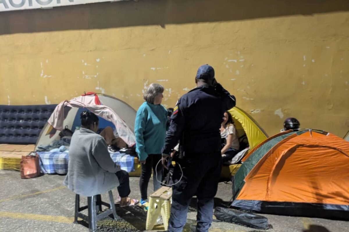 En imágenes: familiares de presos políticos cumplen 13 días en vigilia pidiendo libertad