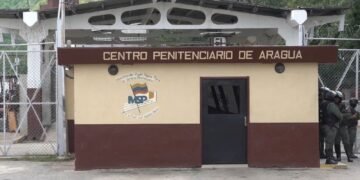 Familias de presos políticos denunciaron irregularidades en Tocorón tras corte de luz en la cárcel (VIDEO)