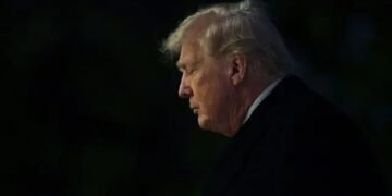 Trump busca que cualquier acción militar en Irán sea «rápida y decisiva», según NBC