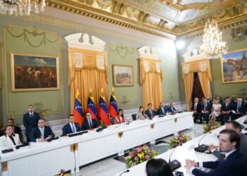 Cuando el periodismo independiente volvió a insistir en las puertas de Miraflores