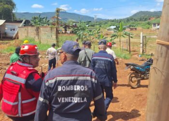 Bomberos recuperaron el cadáver de una mujer en el río Guaire 