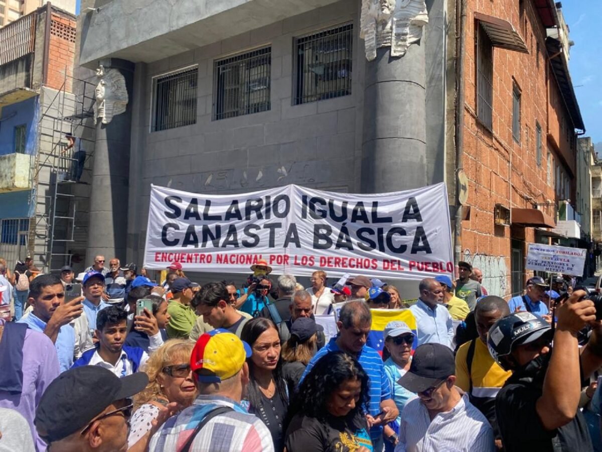 En imágenes: gremios retomaron las calles en protesta para exigir salarios dignos en Venezuela 